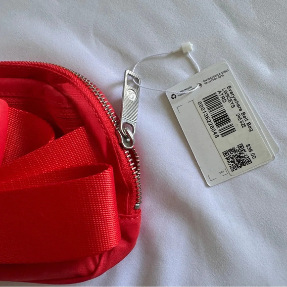 🆕❤️ OG Lululemon Everywhere Belt Bag - Autumn Red - Picture 5 of 8